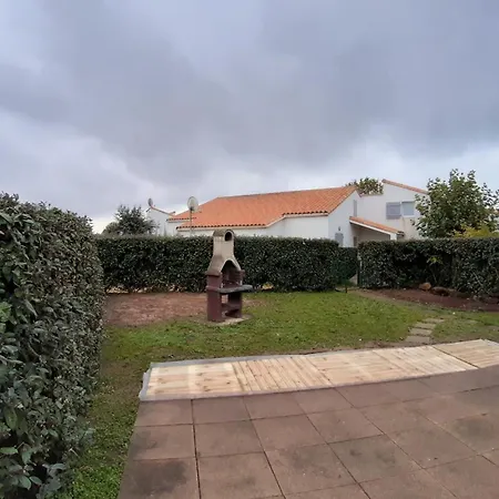 Dom wakacyjny Maison Proche Mer Avec Piscine Jard-sur-Mer